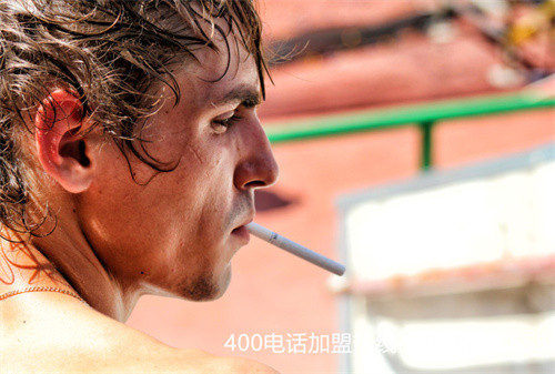 (400 电话 代理公司)(400电话的代理商哪家好？选择中要以什么为标准？)